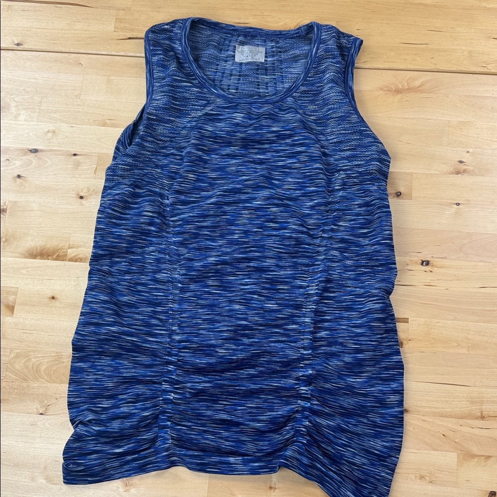Athleta Fastest Track Space Dye Muscle Tank Blue Size L